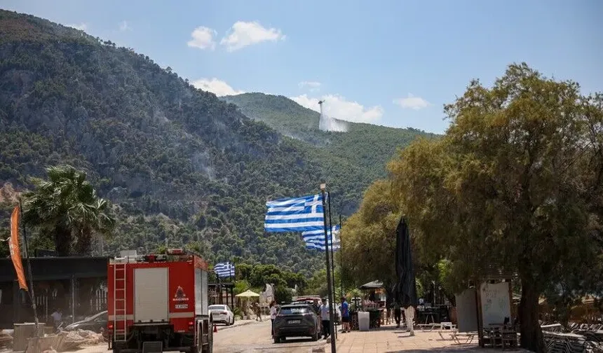Yunanistan’da 10 bölgede yüksek yangın riski ilan edildi