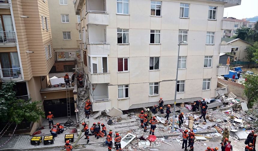 Maltepe'deki çöken binadan kurtulanlar o anları anlattı
