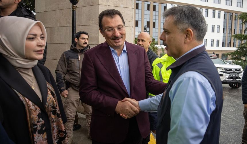 Bakan Çiftçi'den Sakarya'da esnafa ziyaret