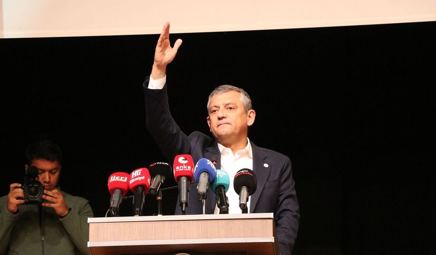 Özgür Özel: Milletin umutlarını kırandan genel başkan olmaz!
