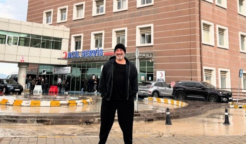 Cem Yılmaz tedavi gördüğü hastaneye geldi