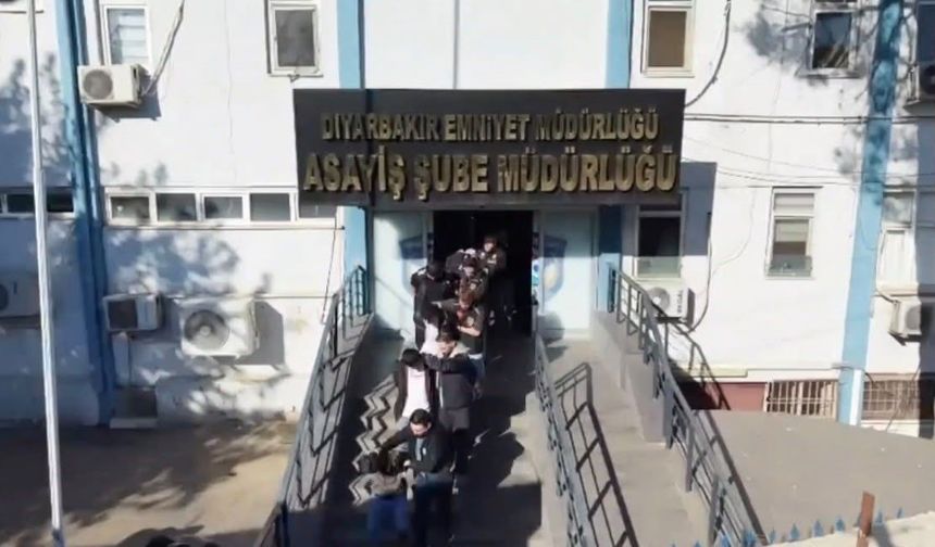 Diyarbakır'da 'Patinaj' operasyonunda 12 tutuklama!
