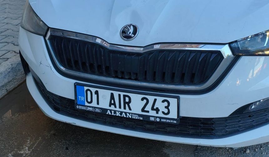 Adana’da öğretmenin otomobiline molotoflu saldırı girişimi
