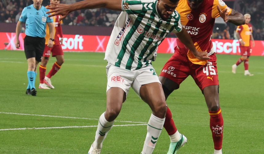Trendyol Süper Lig: Konyaspor: 0 - Galatasaray: 2 (İlk yarı)