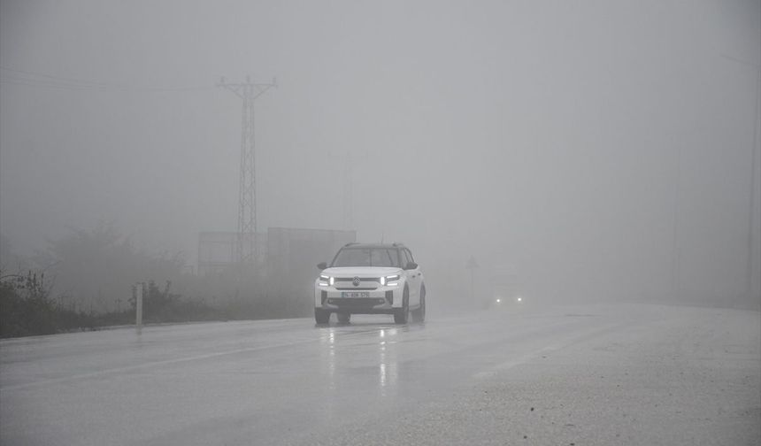 Batı Karadeniz Bağlantı Yolu'nda sis etkili oldu