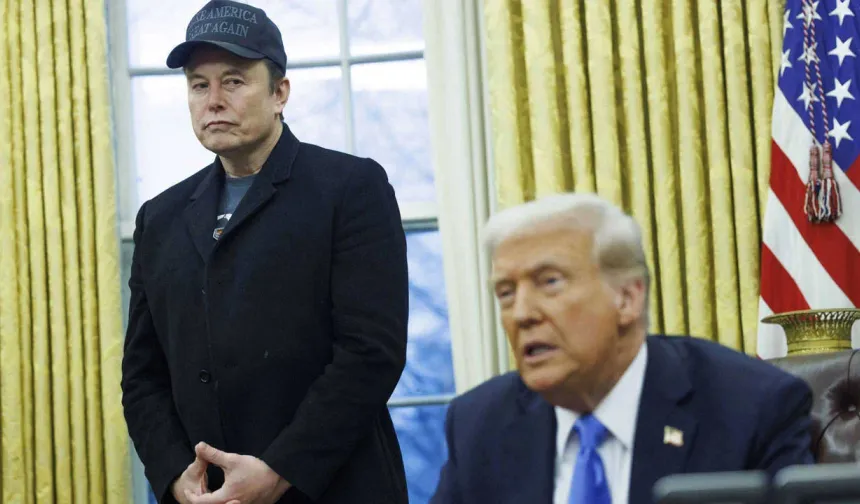 Elon Musk'tan Cumhuriyetçilere 276 milyon dolar bağış