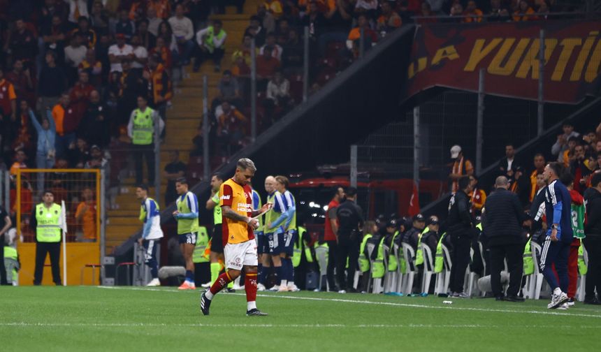 Torreira kırmızı kart gördü