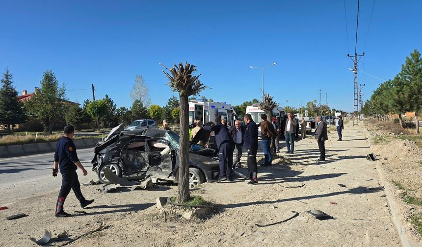 Van'da kaza 5 yaralı