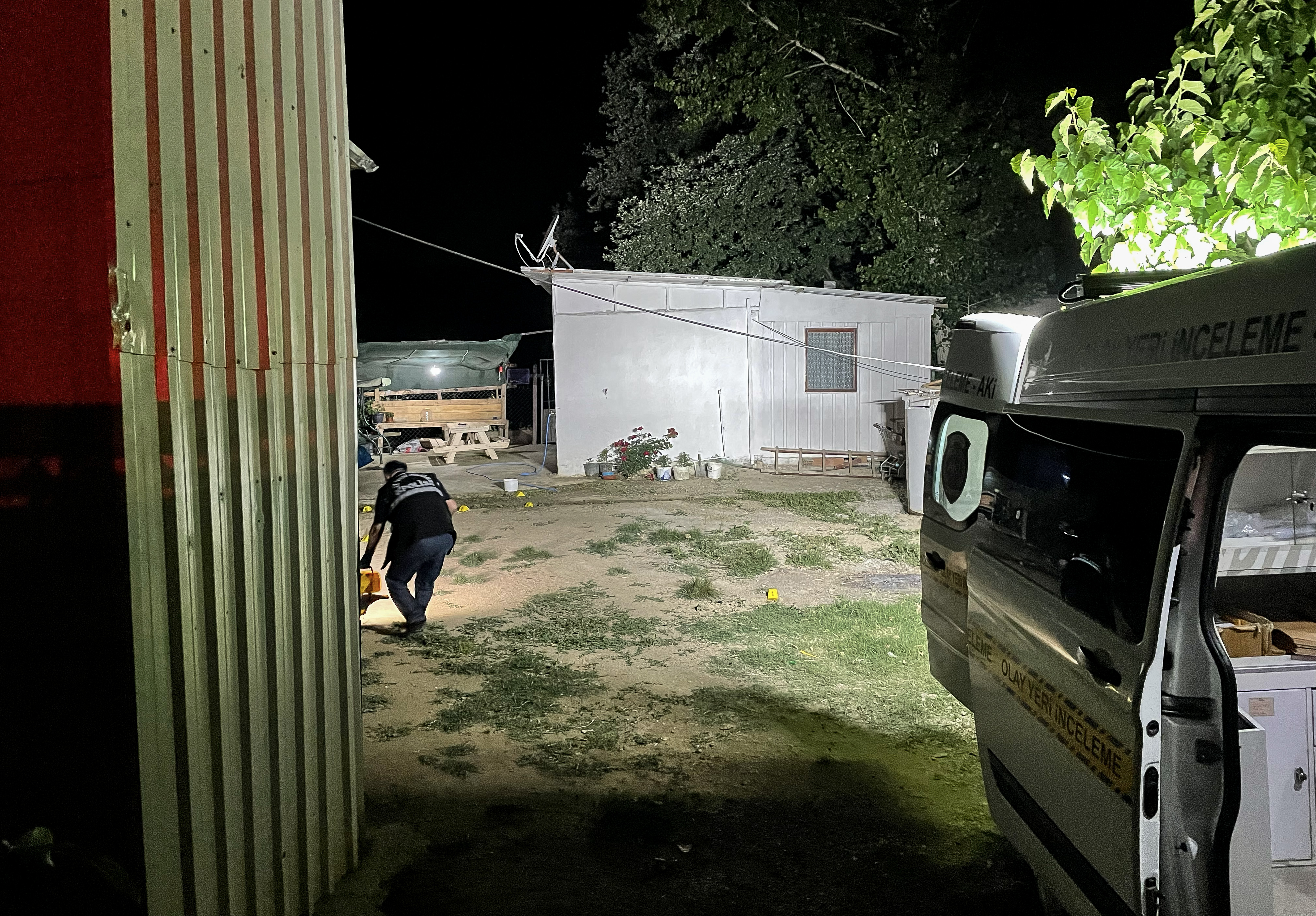 AA-20220603-28066523-28066518-BURSADA_AMCALARININ_SILAHLA_VURDUGU_IKI_KARDES_OLDU