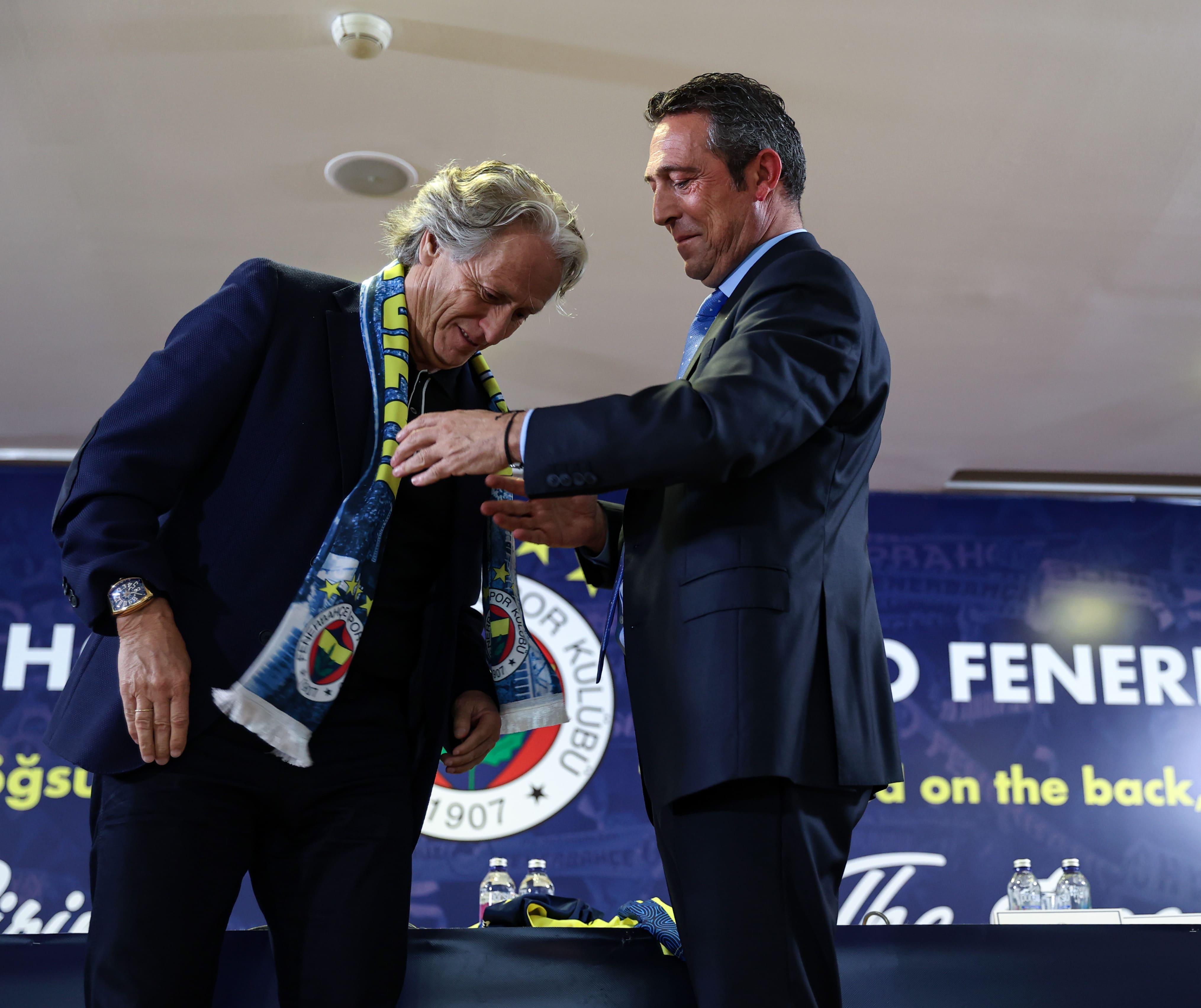 AA-20220603-28063094-28063090-FENERBAHCEDE_JORGE_JESUS_DONEMI_RESMEN_BASLADI