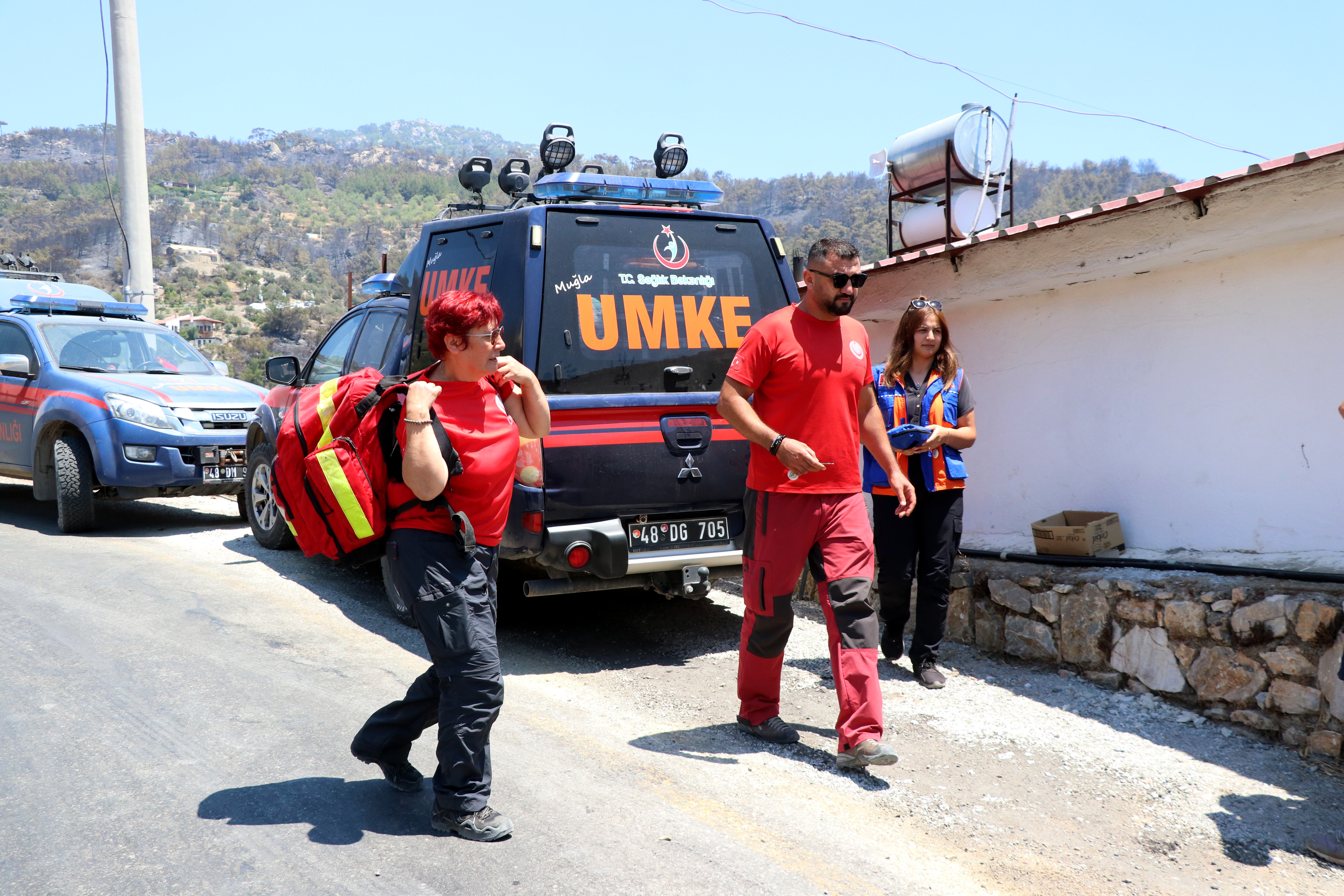 AA-20220714-28420032-28420021-DATCADA_YANGIN_BOLGESINDEKI_VATANDASLARA_UMKE_EKIPLERINCE_SAGLIK_HIZMETI_VERILDI