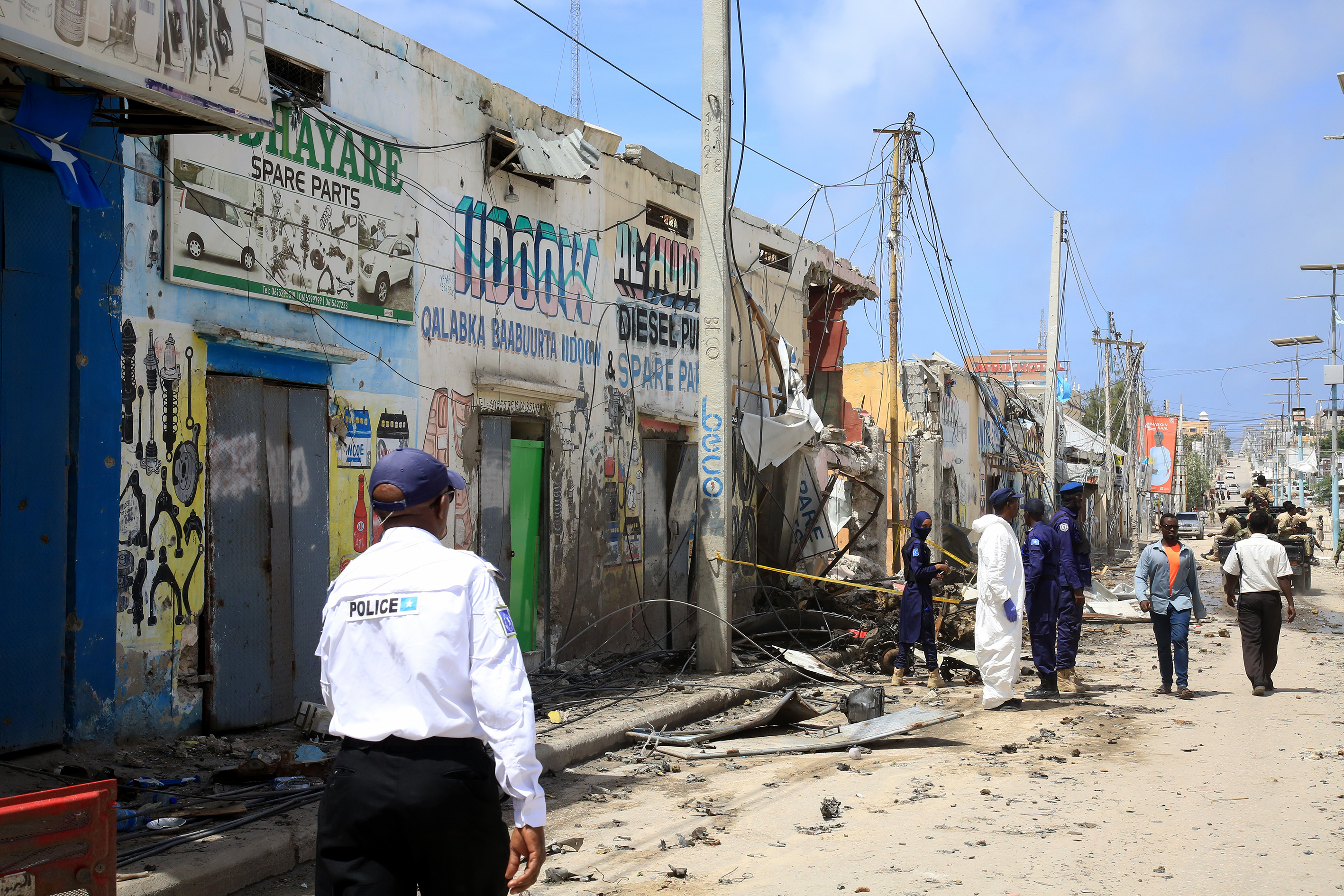 AA-20220821-28697572-28697561-MOGADISUDA_OTELE_DUZENLENEN_TEROR_SALDIRISINDA_OLENLERIN_SAYISI_20YE_YUKSELDI