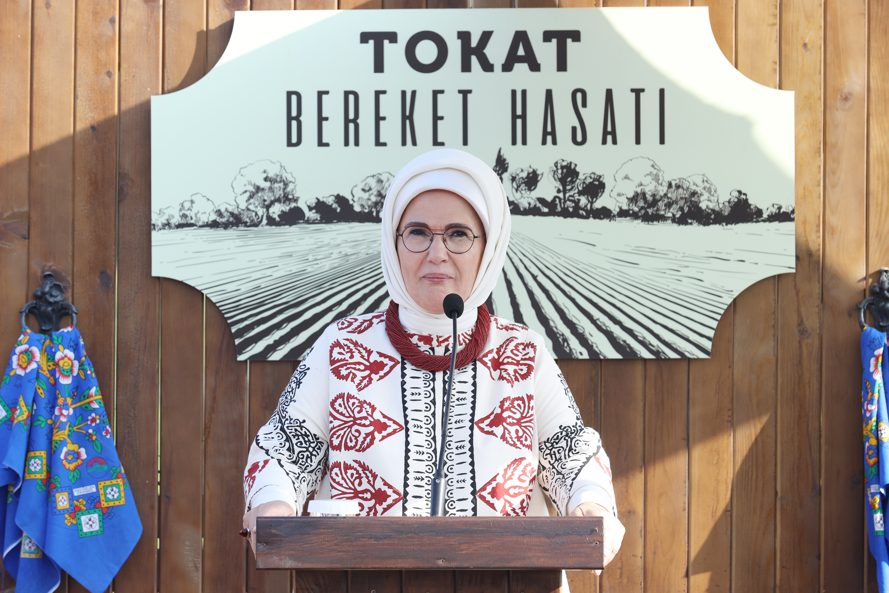 AA-20220827-28744922-28744913-EMINE_ERDOGAN_TOKATTA_BEREKET_HASADI_PROGRAMINA_KATILDI