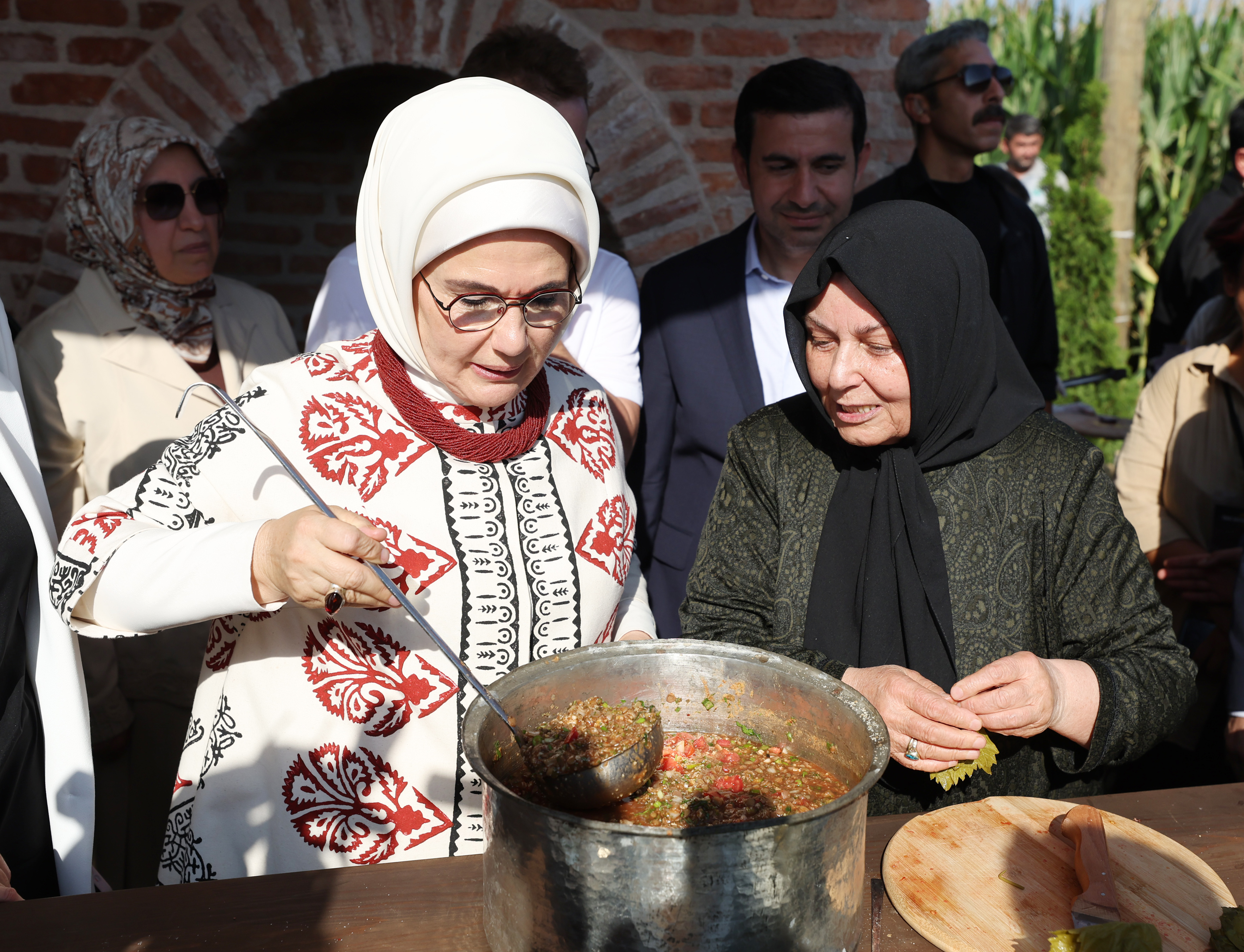 AA-20220827-28744922-28744921-EMINE_ERDOGAN_TOKATTA_BEREKET_HASADI_PROGRAMINA_KATILDI