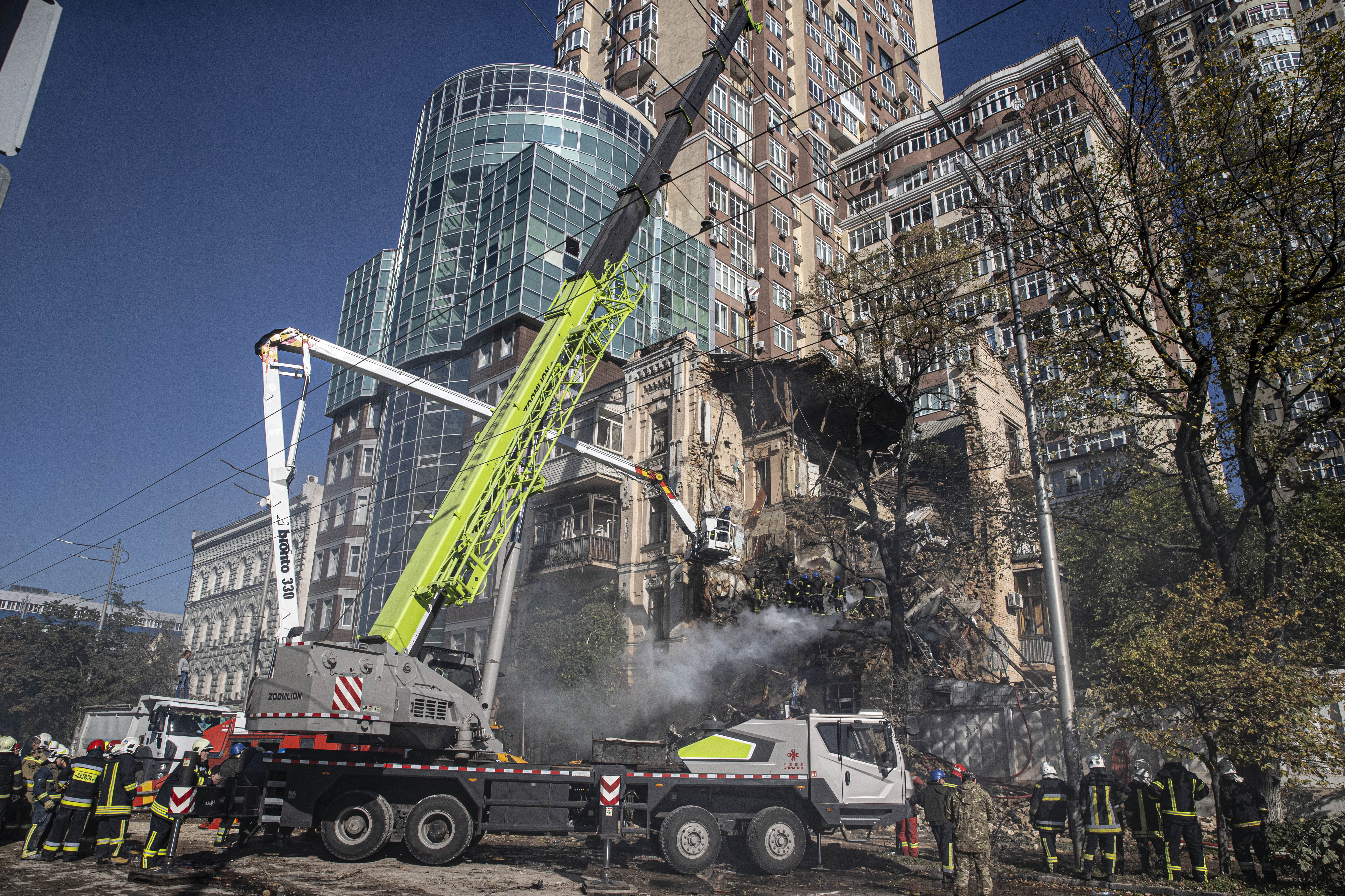 AA-20221017-29178560-29178555-UKRAYNANIN_BASKENTI_KIEVE_KAMIKAZE_IHA_SALDIRILARI_DUZENLENDI