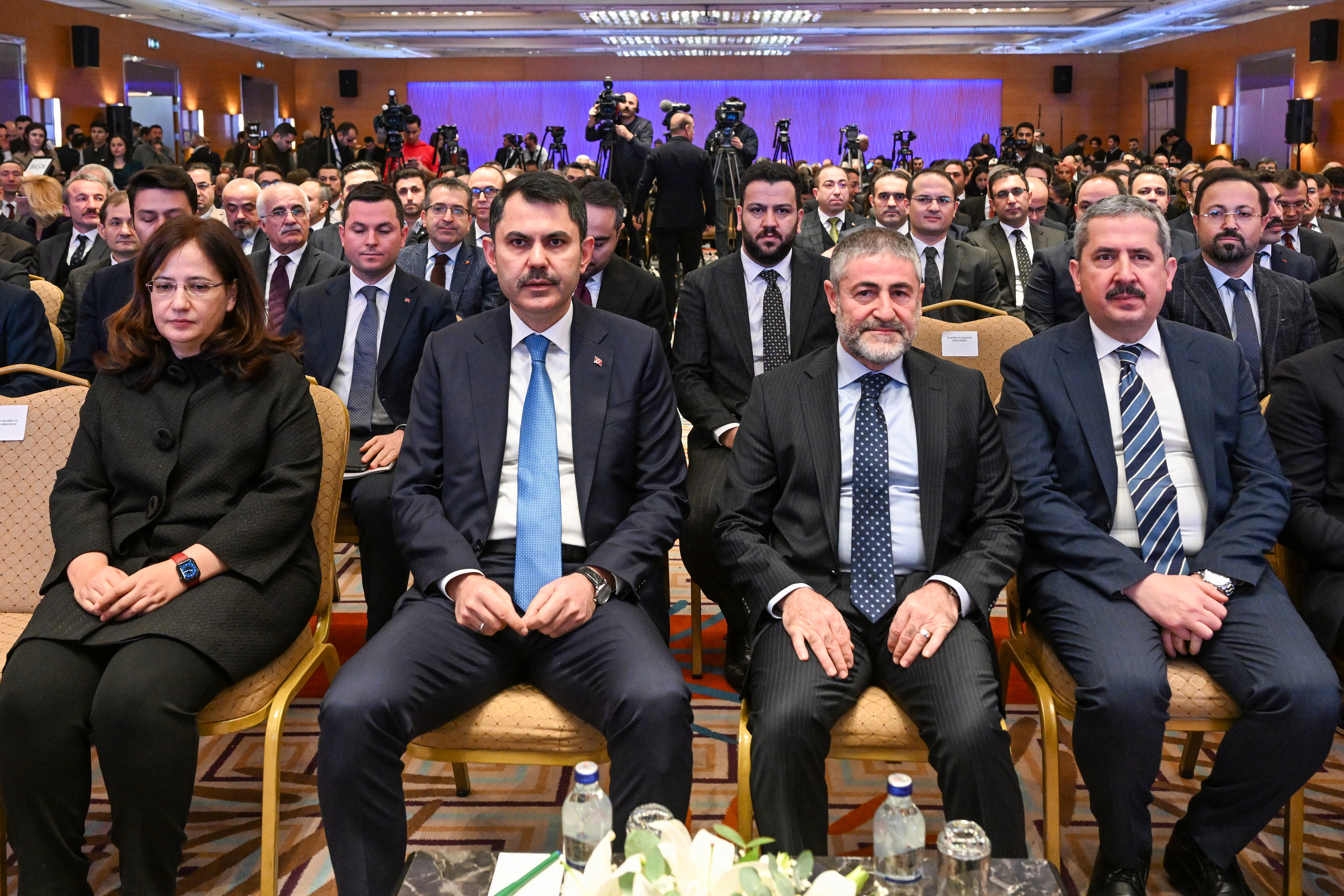 AA-20230104-29906119-29906118-ORTA_GELIRLILERE_YONELIK_YENI_EVIM_KAMPANYASI_BASIN_TOPLANTISI_ILE_DUYURULDU