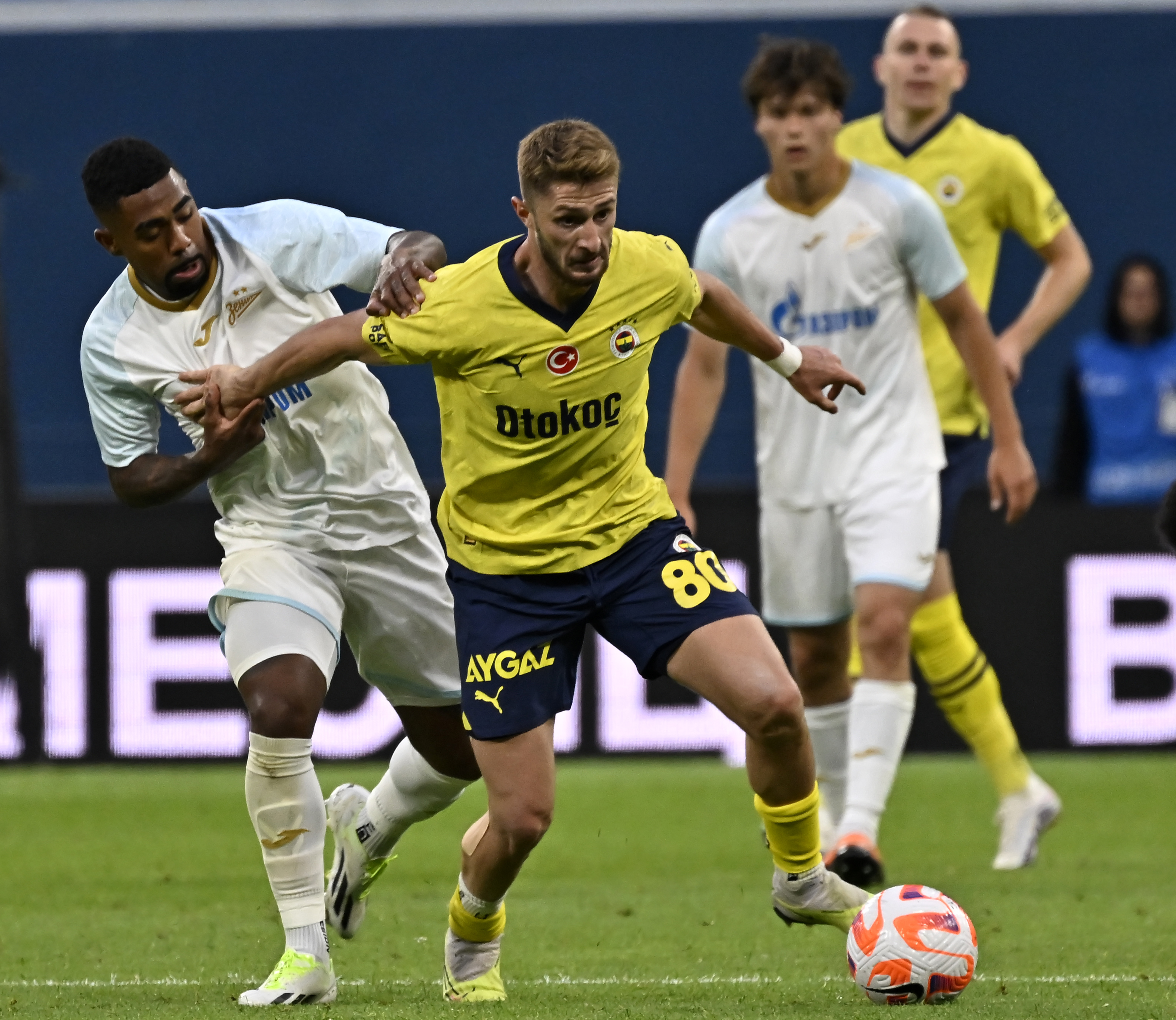 AA-20230709-31635779-31635766-ZENIT_FENERBAHCE