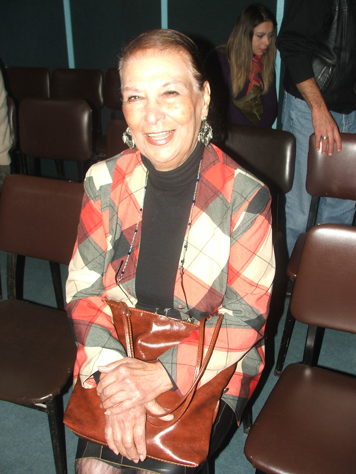 AA-20230801-31815007-31815005-TURKIYENIN_ILK_ALTIN_PLAK_ODULLU_SES_SANATCISI_MUZAFFER_AKGUN_VEFATININ_DOKUZUNCU_YIL_DONUMUNDE_ANILIYOR