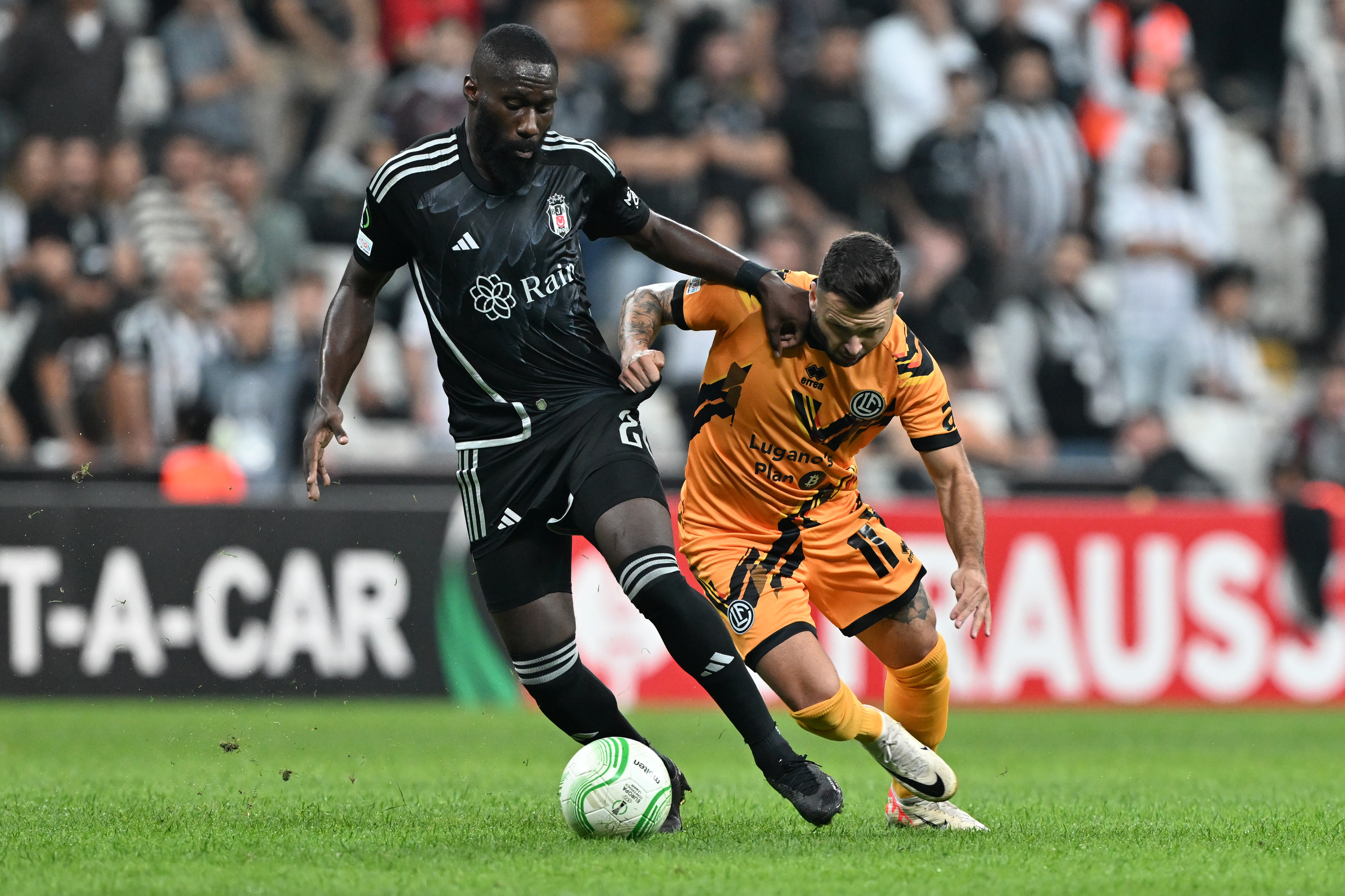 AA-20231005-32319934-32319928-BESIKTAS_LUGANO