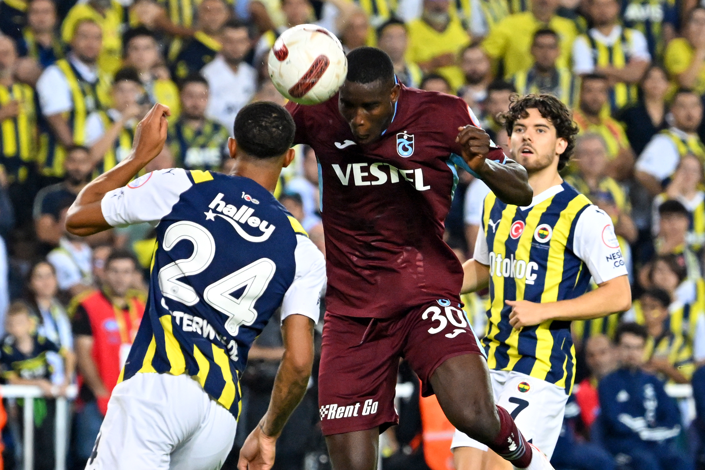 AA-20231104-32654720-32654719-FENERBAHCE_TRABZONSPOR