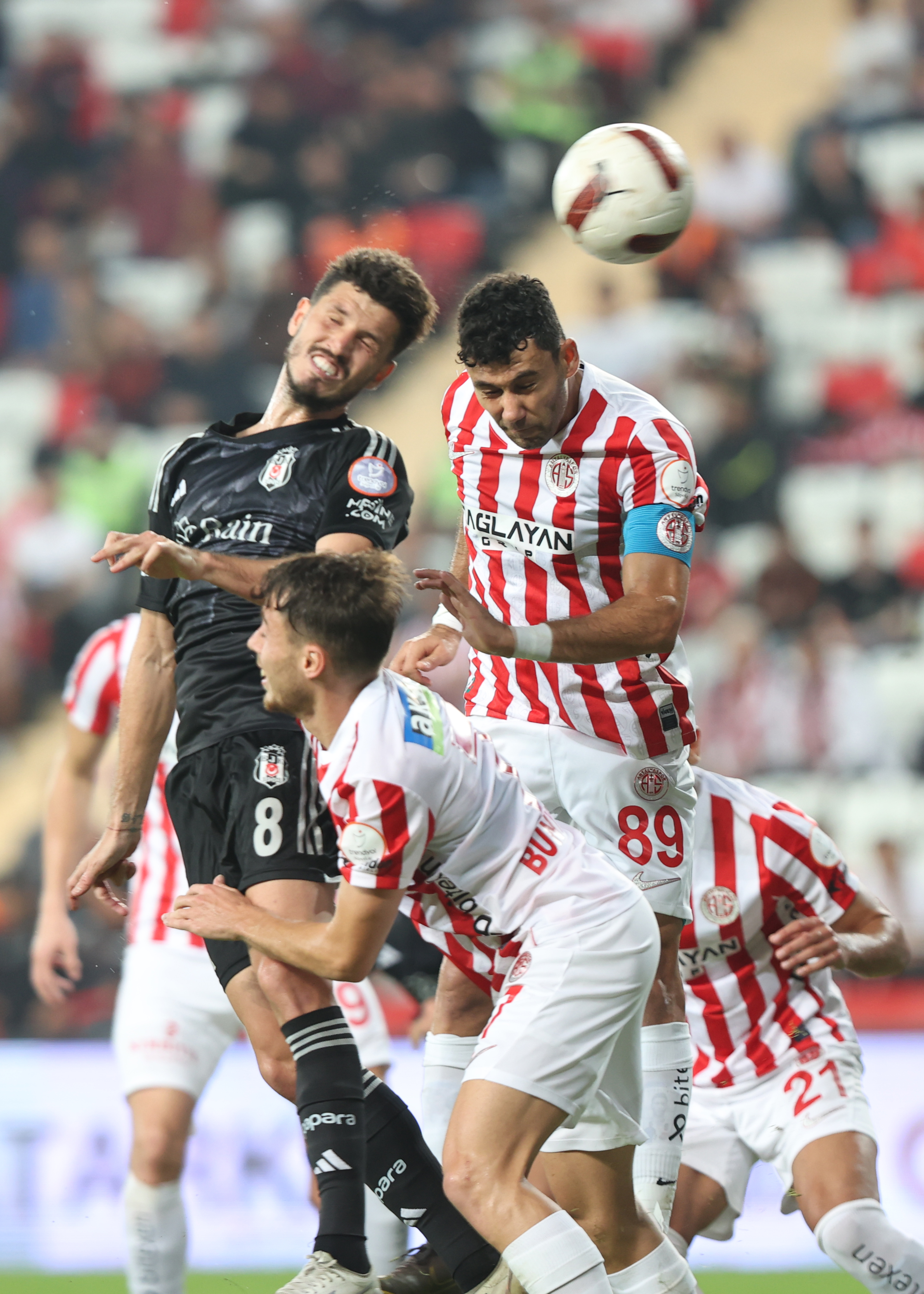 AA-20231105-32679844-32679843-BITEXEN_ANTALYASPOR_BESIKTAS