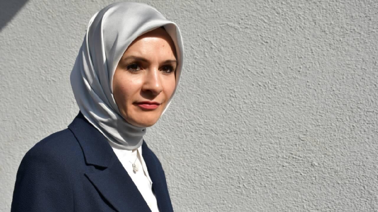 mahinur-ozdemir-goktas-2077375