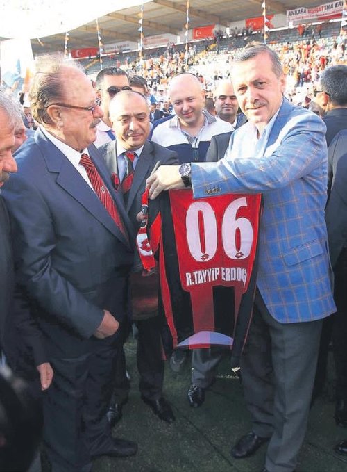 0x0-ilhan-agabeyi-kaybettik-1485116189368