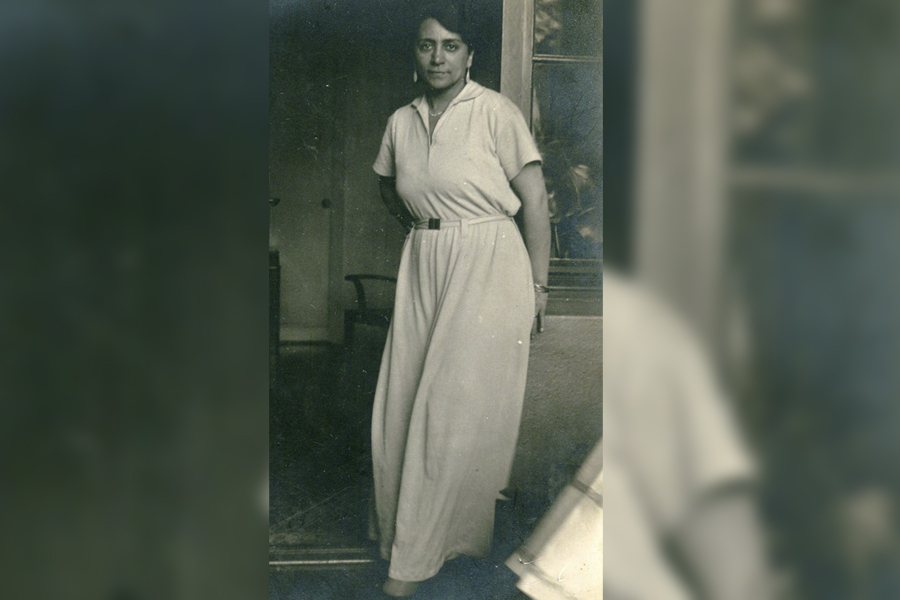 Gunun Portresi Safiye Ali R8M Z