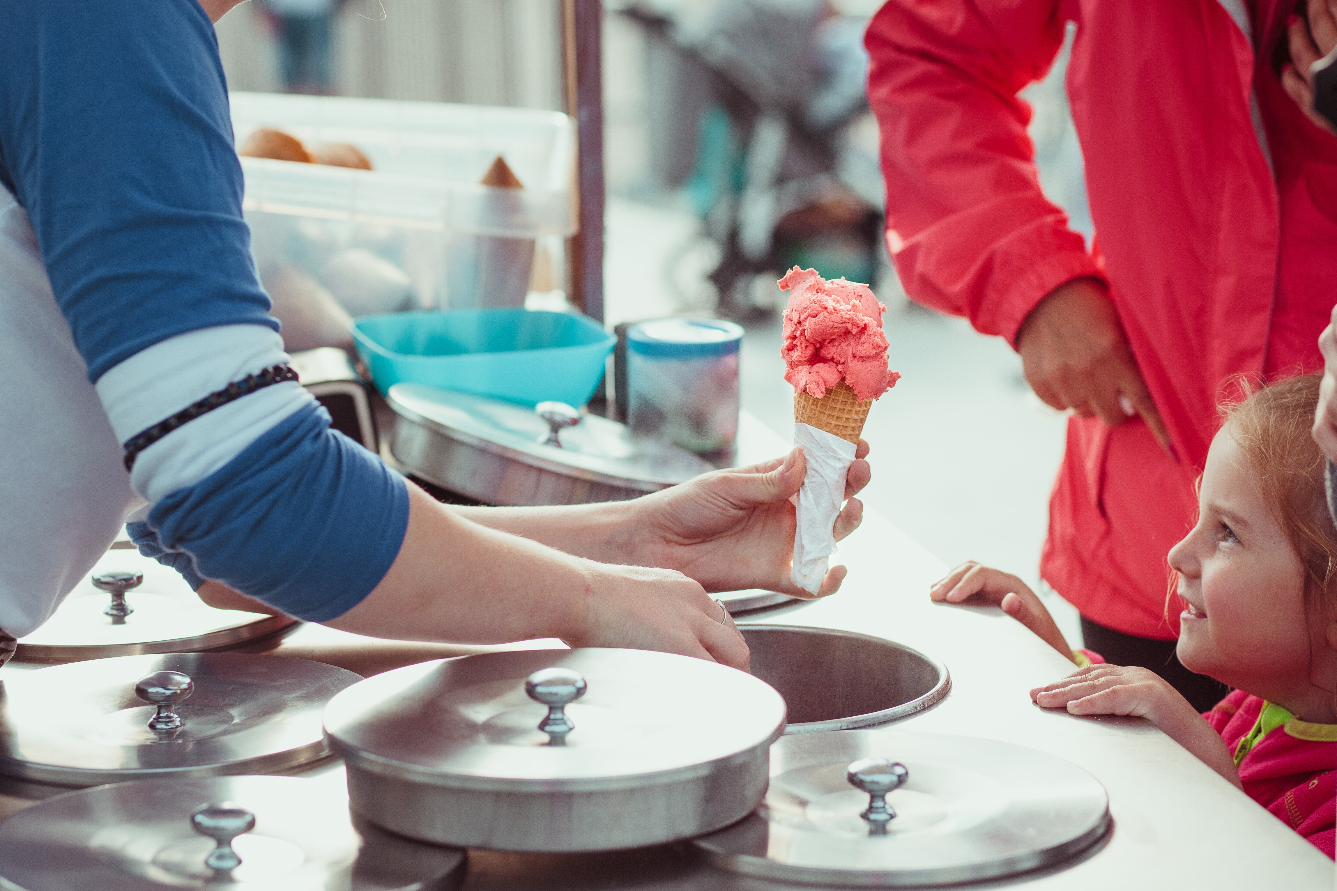 Little Girl Waiting For Icecream Mom Buying A Ice 2023 11 27 05 16 43 Utc