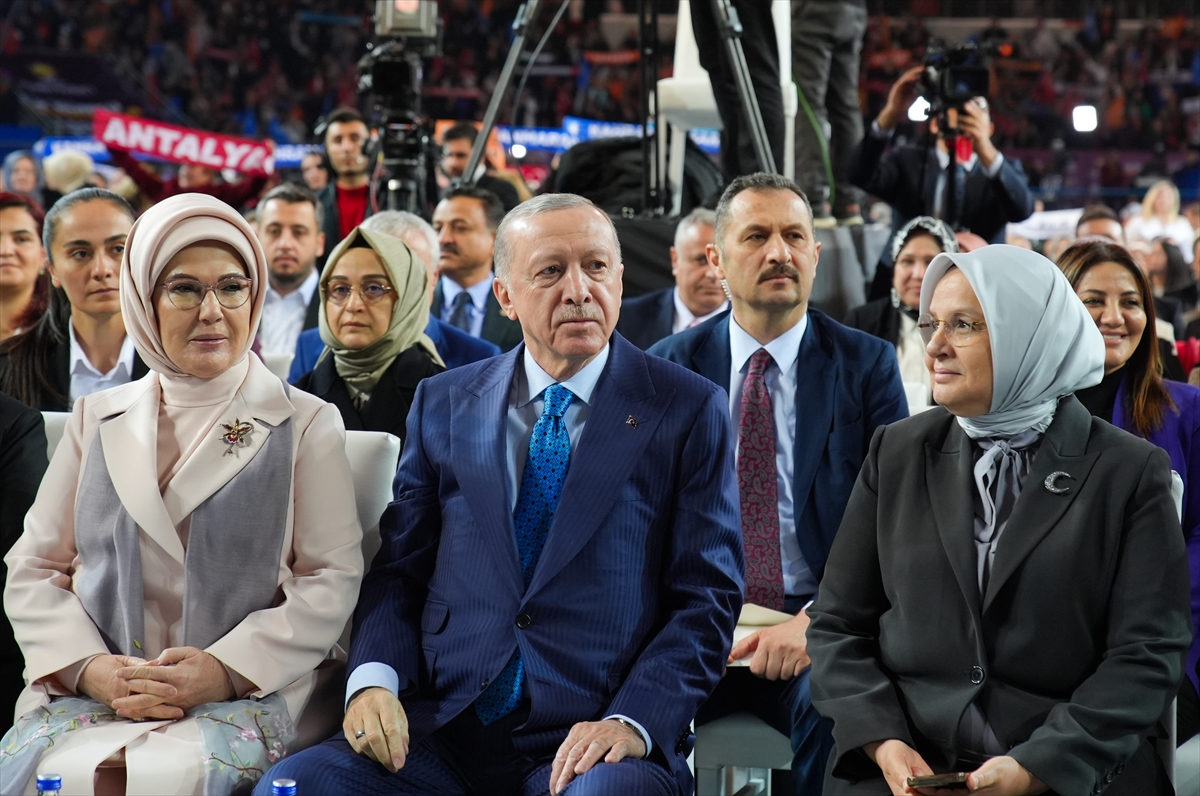 A A 20250205 36964960 36964938 A K P A R T I G E N E L M E R K E Z K A D I N K O L L A R I 7 O L A G A N K O N G R E S I