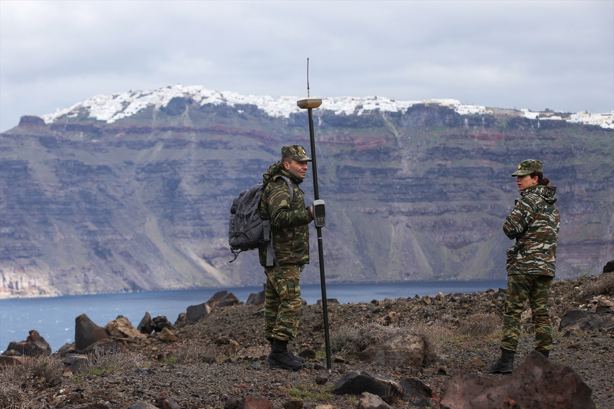 A A 20250210 37010858 37010855 S A N T O R I N I D E K I N E A K A M E N I V O L K A N I K A D A C I G I N D A S I S M I K A K T I V I T E V E O L A S I R I S K L E R I C I N I N C E L E M E L E R Y A P I L I Y O R