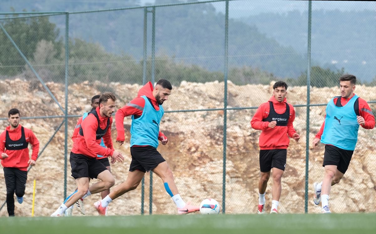 A A 20250211 37021447 37021445 H A T A Y S P O R A L A N Y A S P O R M A C I N I N H A Z I R L I K L A R I N A B A S L A D I