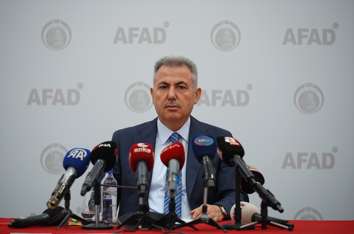 A A 20250213 37040322 37040317 I Z M I R D E E G E D E N I Z I N D E K I S I S M I K A K T I V I T E Y E Y O N E L I K R I S K D E G E R L E N D I R M E T O P L A N T I S I Y A P I L D I