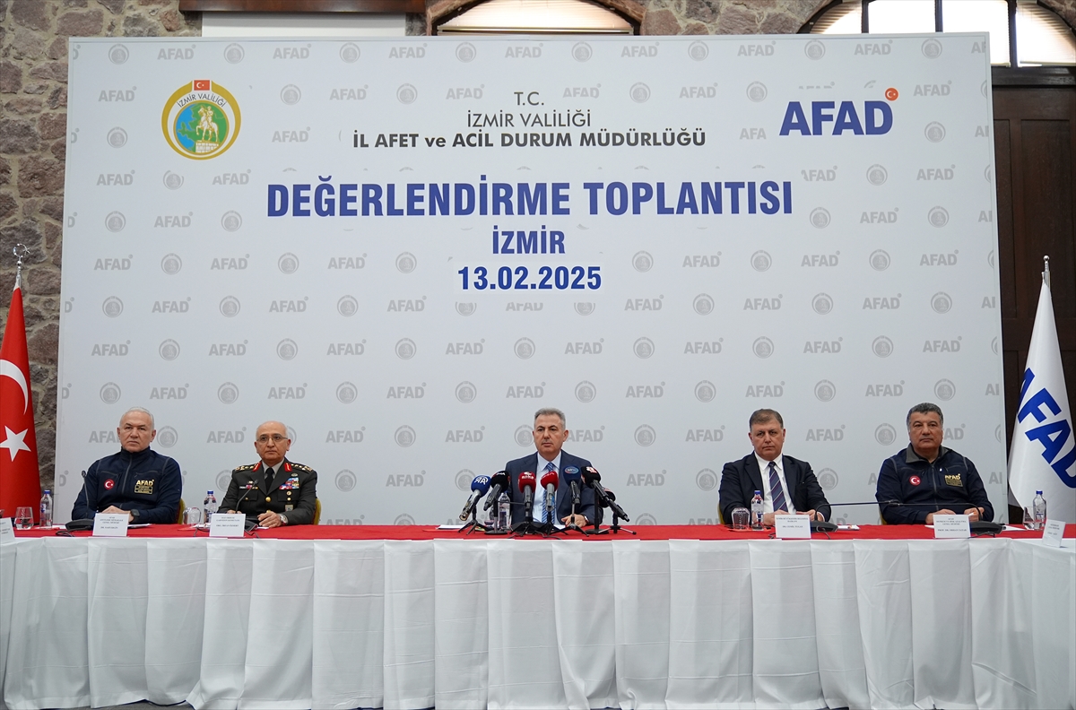 A A 20250213 37040322 37040319 I Z M I R D E E G E D E N I Z I N D E K I S I S M I K A K T I V I T E Y E Y O N E L I K R I S K D E G E R L E N D I R M E T O P L A N T I S I Y A P I L D I