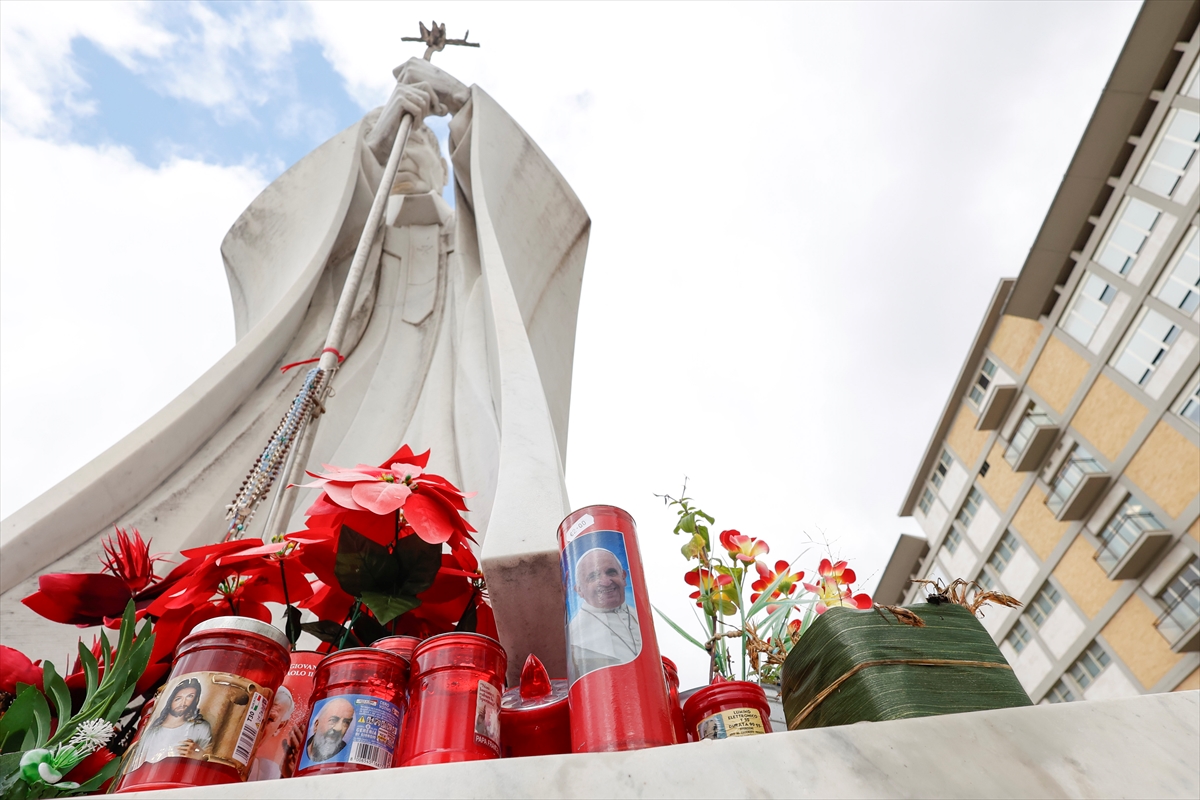 A A 20250214 37055482 37055478 P A P A F R A N C I S C U S B R O N S I T T E D A V I S I I C I N H A S T A N E Y E K A L D I R I L D I