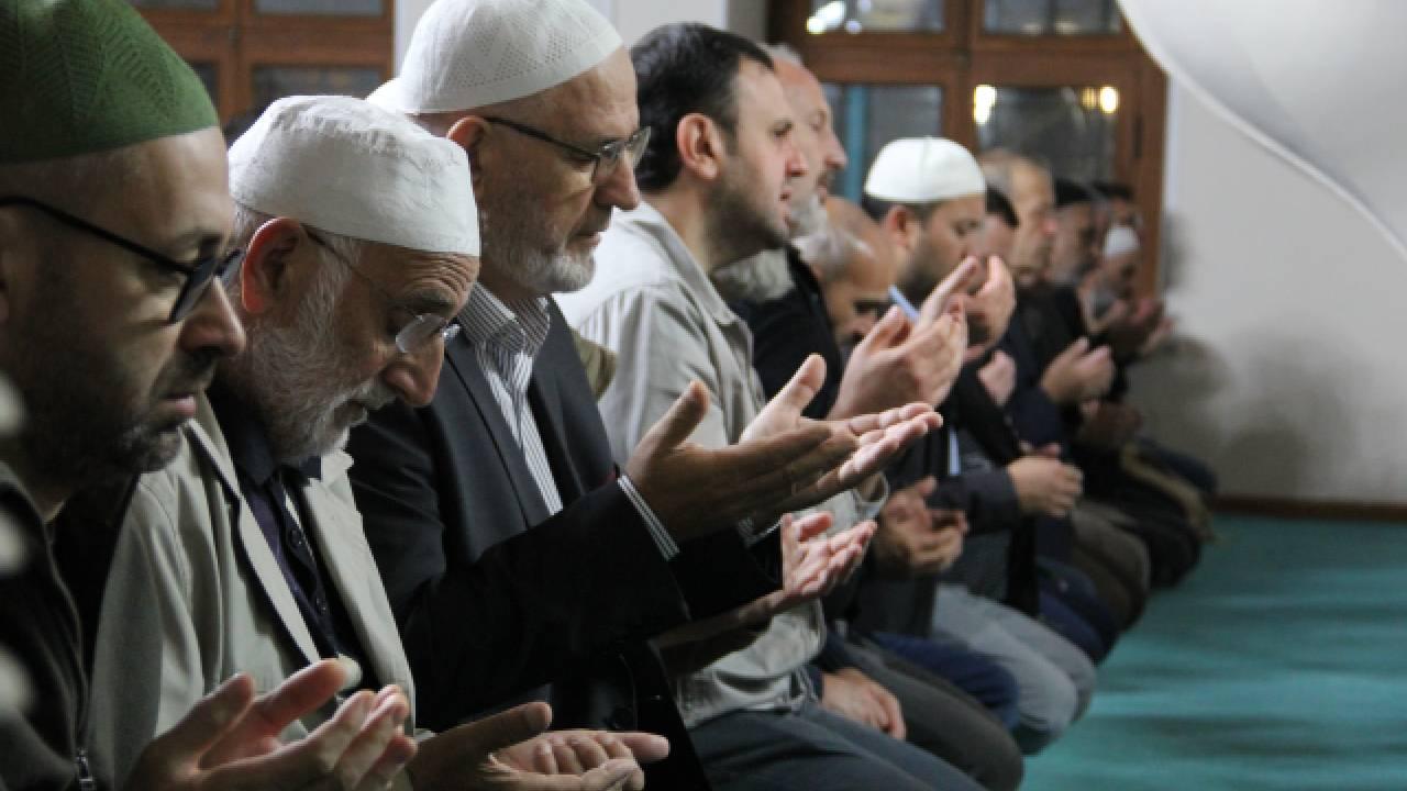 Dua Aa 2122946