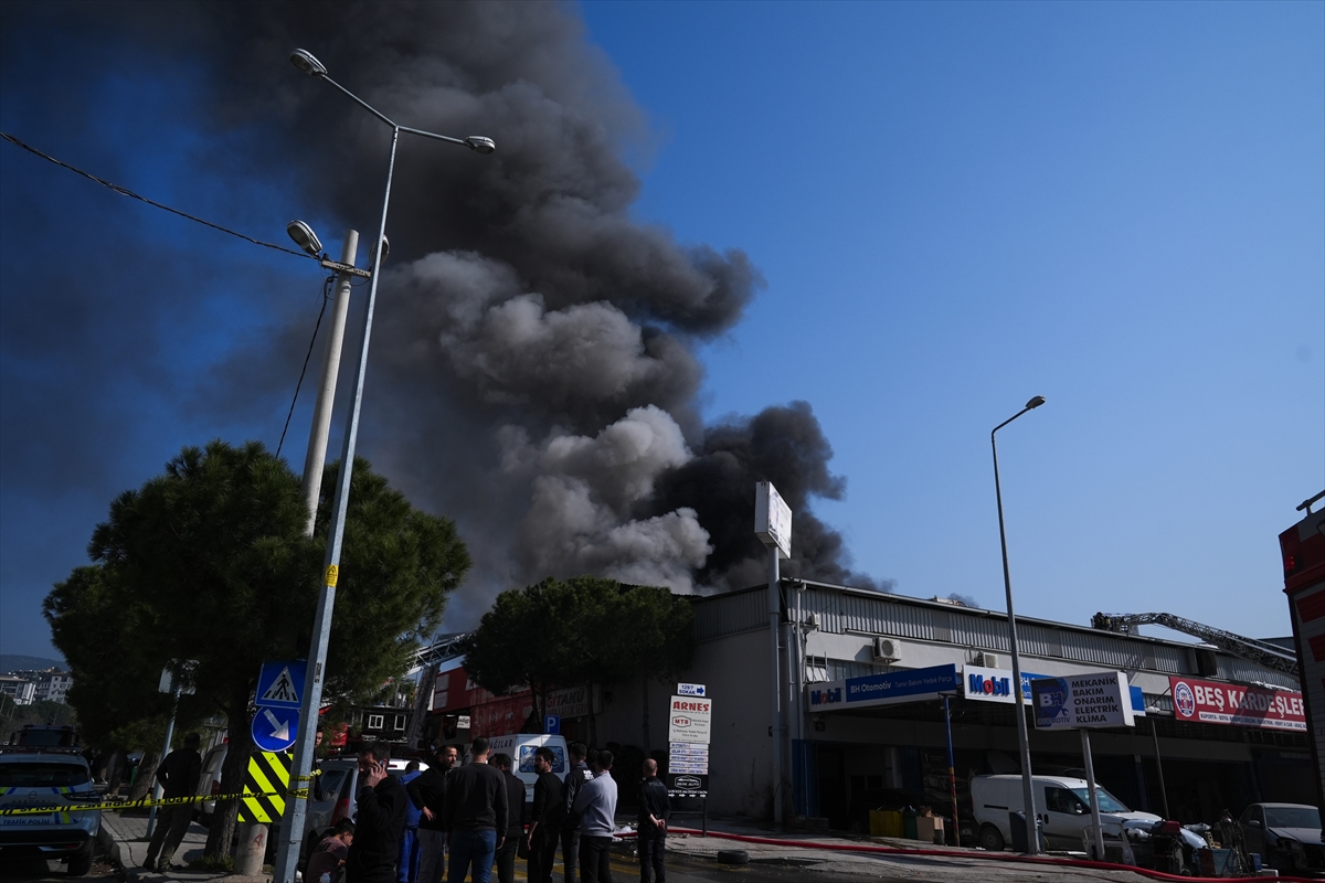 A A 20250308 37276843 37276836 I Z M I R D E B I R O T O L A S T I K C I D E C I K A N Y A N G I N A M U D A H A L E E D I L I Y O R