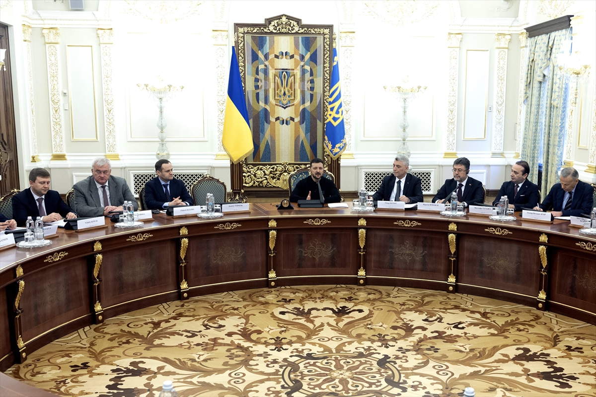 A A 20250313 37328107 37328104 B A K A N L A R Y U M A K L I V E B O L A T U K R A Y N A D E V L E T B A S K A N I Z E L E N S K I Y I L E G O R U S T U