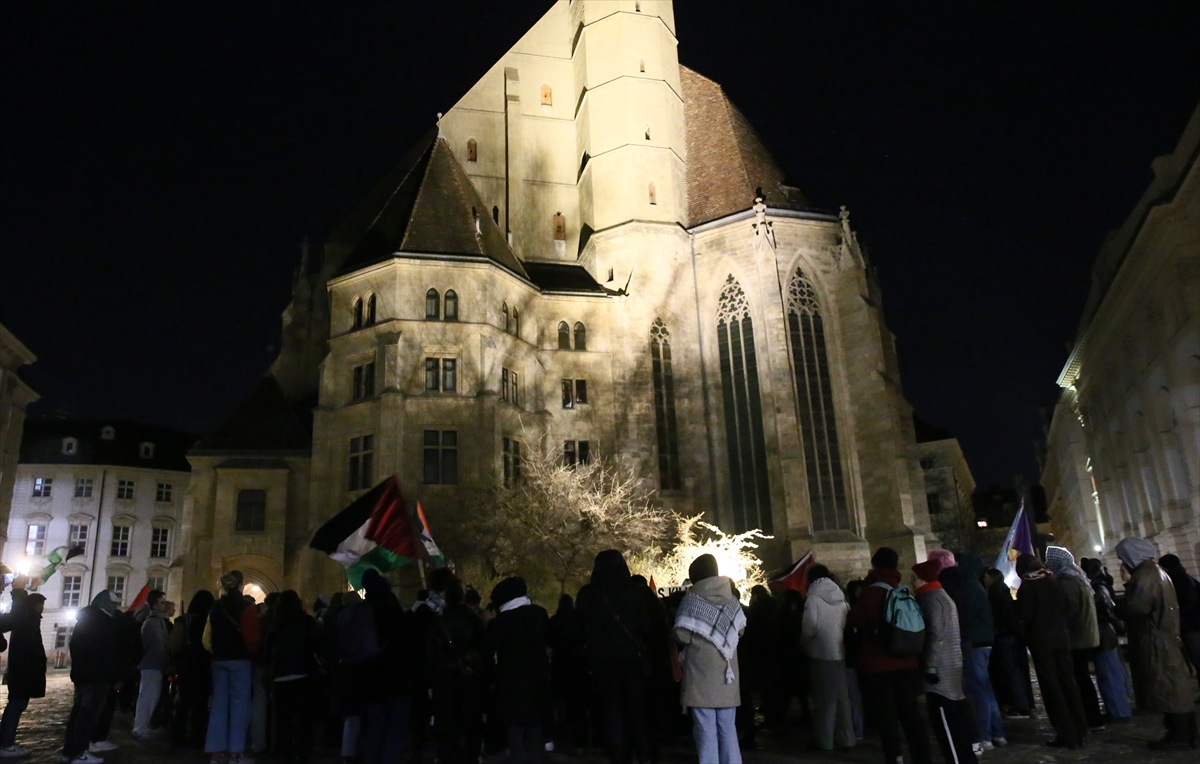 A A 20250318 37384263 37384259 A V U S T U R Y A D A I S R A I L I N G A Z Z E D E A T E S K E S I B O Z M A S I P R O T E S T O E D I L D I