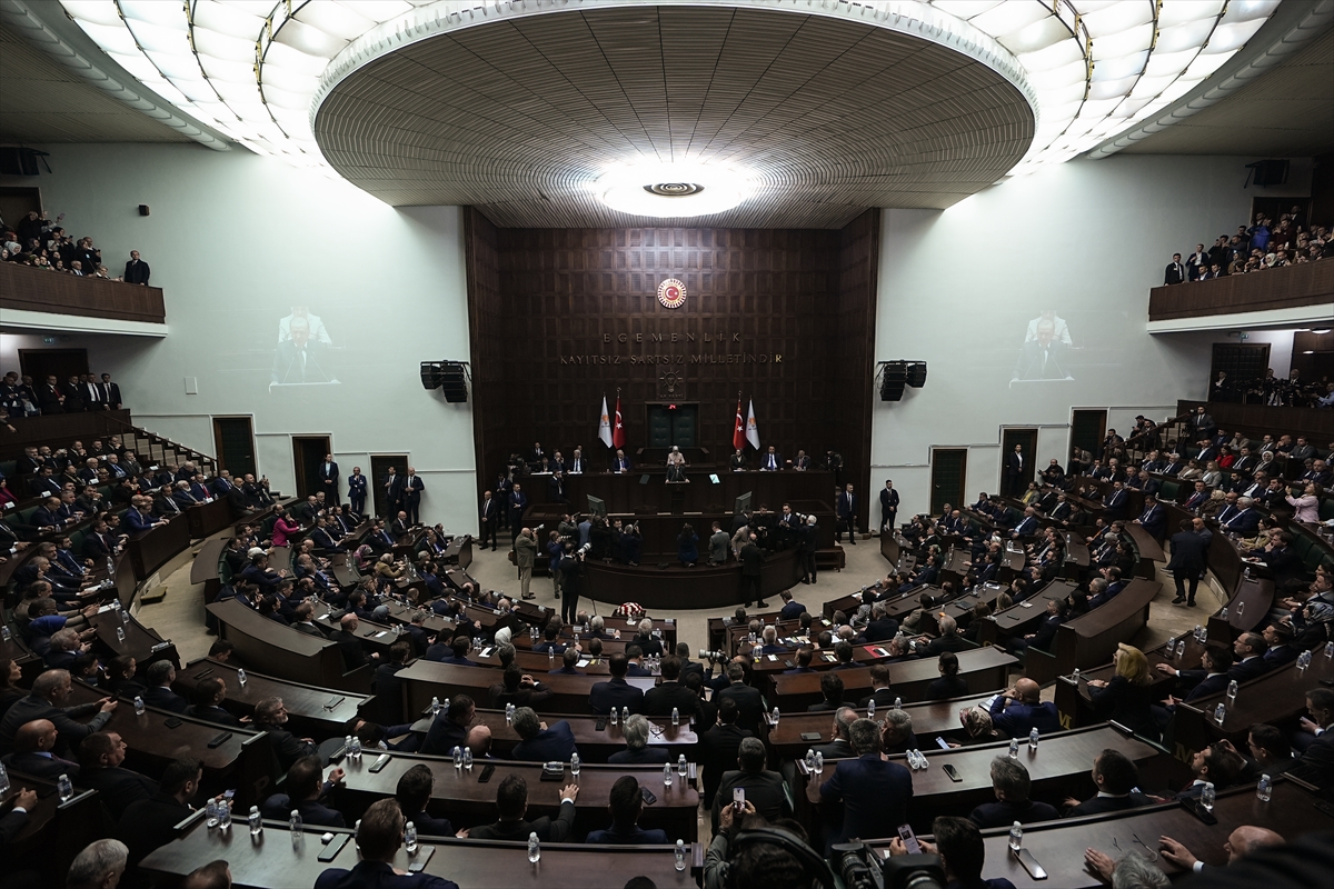 A A 20250409 37575889 37575888 A K P A R T I T B M M G R U P T O P L A N T I S I