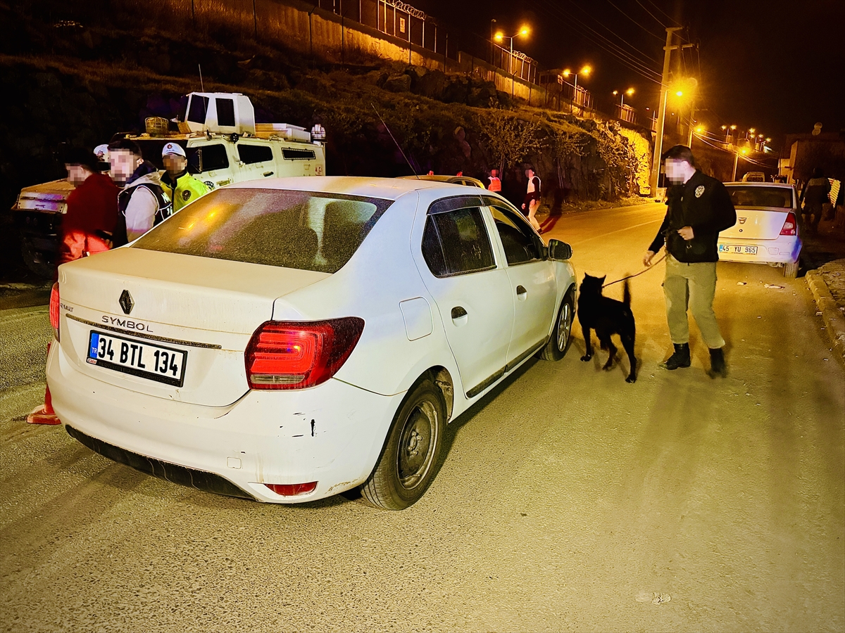 A A 20250410 37584856 37584848 D I Y A R B A K I R D A 300 P O L I S I N K A T I L I M I Y L A N A R K O H A N C E R U Y G U L A M A S I Y A P I L D I