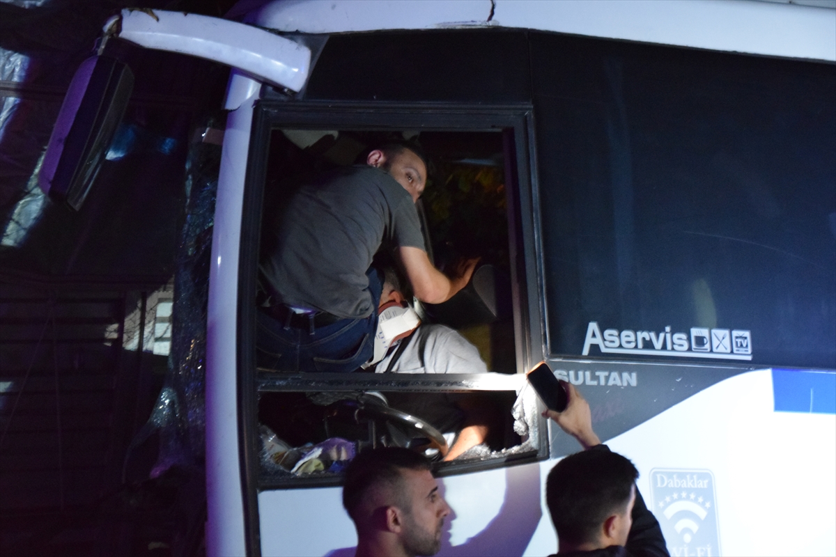 A A 20250613 38273161 38273157 M A N I S A D A I S C I S E R V I S I N I N P A R K H A L I N D E K I T I R A C A R P T I G I K A Z A D A 20 K I S I Y A R A L A N D I