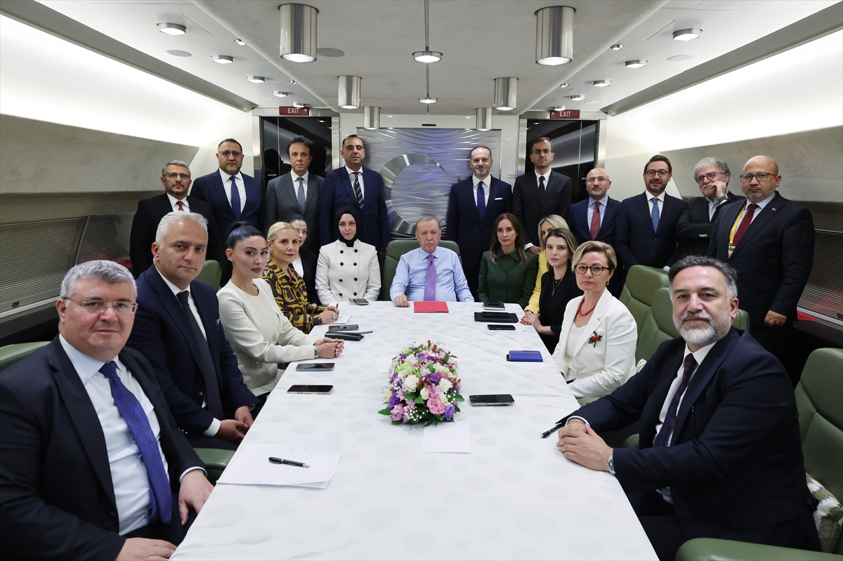 A A 20250626 38393356 38393355 C U M H U R B A S K A N I E R D O G A N H O L L A N D A Z I Y A R E T I D O N U S U G A Z E T E C I L E R I N S O R U L A R I N I Y A N I T L A D I