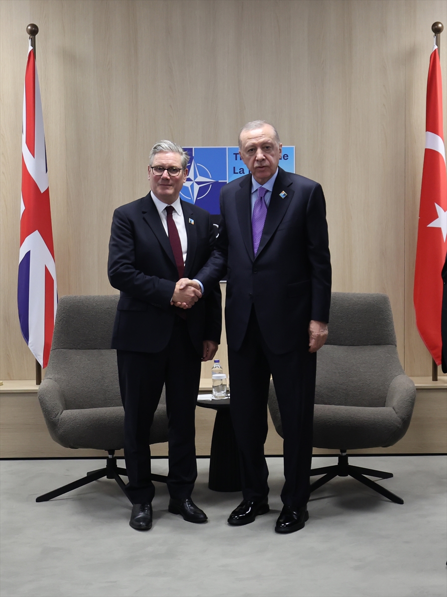 Aa 20250625 38383519 38383514 Cumhurbaskani Erdogan Ingiltere Basbakani Starmer Ile Gorustu (1)