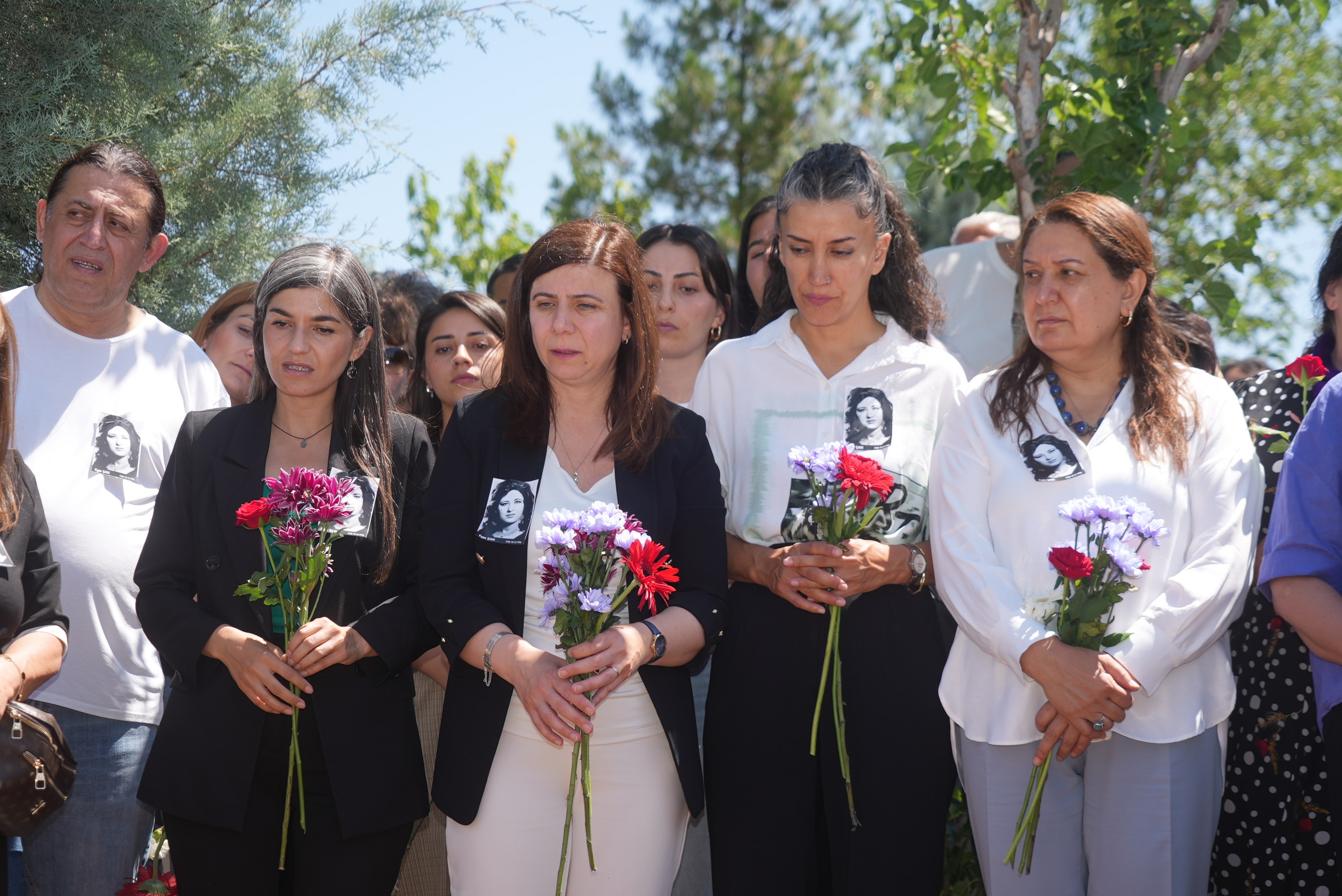 D S C00506 2994X2000