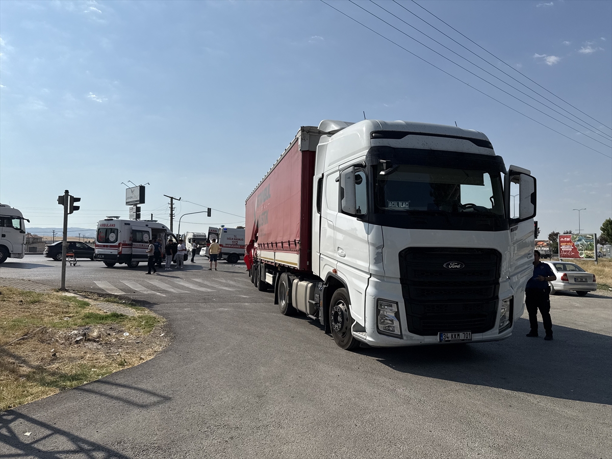 A A 20250711 38532192 38532191 A N K A R A D A H A S T A T A S I Y A N A M B U L A N S I L E T I R C A R P I S T I 5 K I S I Y A R A L A N D I