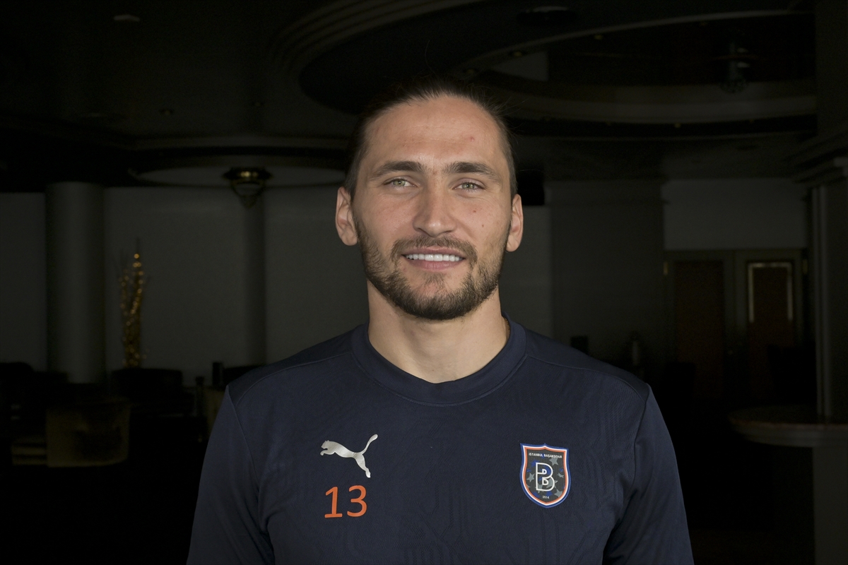 A A 20250714 38555486 38555484 M I G U E L C R E S P O G A L A T A S A R A Y A A T T I G I G O L U K A R I Y E R I N D E K I K I R I L M A A N L A R I N D A N B I R I O L A R A K G O R U Y O R