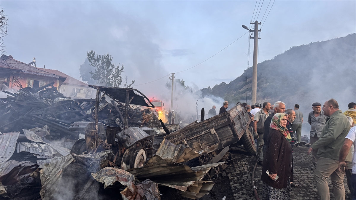 A A 20250716 38573106 38573101 B O L U N U N M U D U R N U I L C E S I N D E C I K A N Y A N G I N K O N T R O L A L T I N A A L I N D I