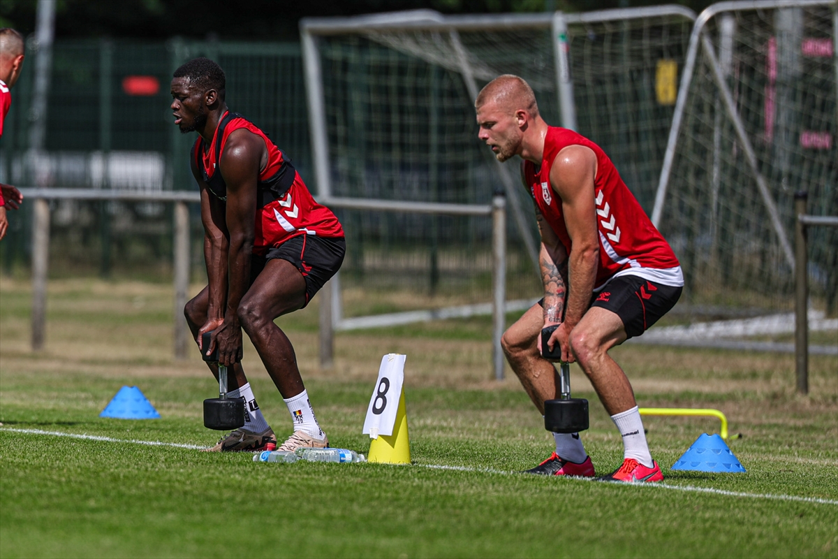 A A 20250718 38595951 38595947 S A M S U N S P O R H O L L A N D A D A H A Z I R L I K L A R I N I S U R D U R D U