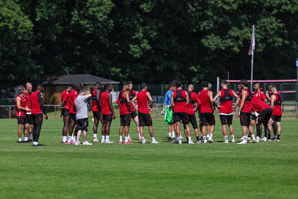 A A 20250718 38595951 38595948 S A M S U N S P O R H O L L A N D A D A H A Z I R L I K L A R I N I S U R D U R D U